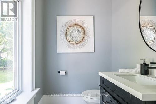 620 King Road, Burlington, ON - Indoor Photo Showing Bathroom