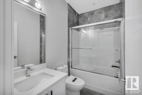 10219 151 St Nw, Edmonton, AB - Indoor Photo Showing Bathroom