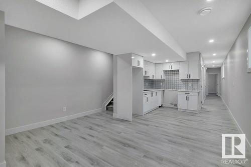 10219 151 St Nw, Edmonton, AB - Indoor Photo Showing Kitchen