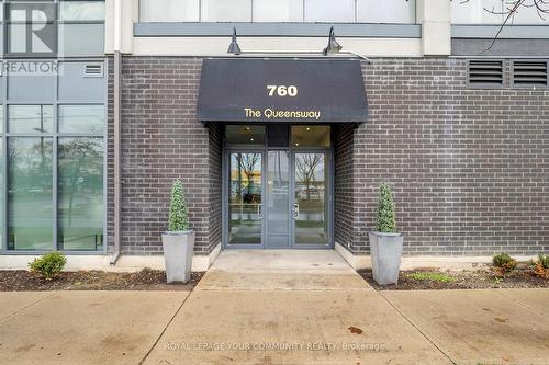 510 - 760 The Queensway, Toronto, ON - Outdoor