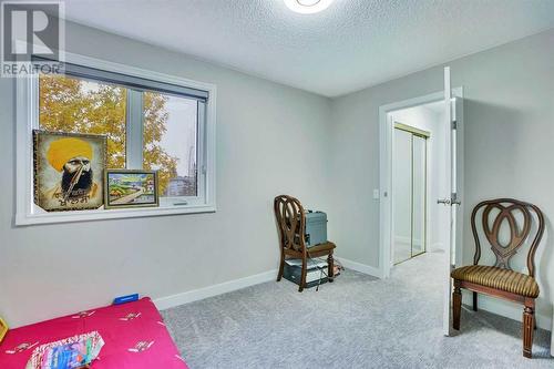 2490 Catalina Boulevard Ne, Calgary, AB - Indoor Photo Showing Other Room