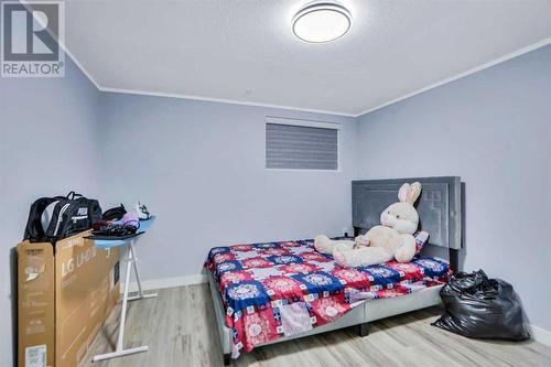 2490 Catalina Boulevard Ne, Calgary, AB - Indoor Photo Showing Bedroom