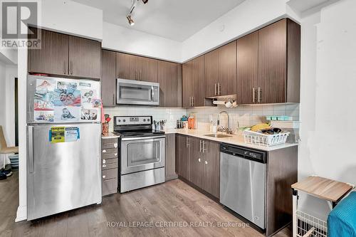 201 - 3600 Hwy 7, Vaughan, ON - Indoor Photo Showing Kitchen