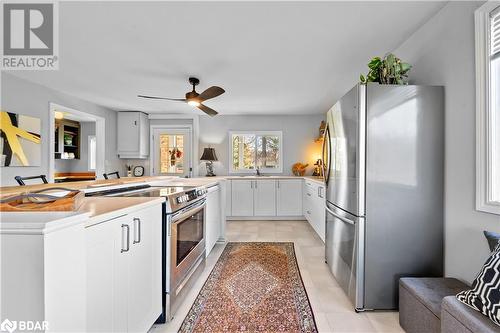 1019 Turner Way, Arden, ON - Indoor Photo Showing Kitchen