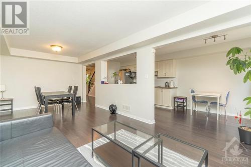 103 Osnabrook Private, Ottawa, ON - Indoor Photo Showing Living Room