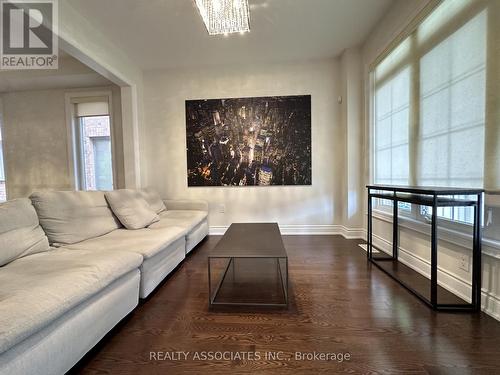 22 Carolina Rose Crescent, Markham, ON - Indoor Photo Showing Living Room