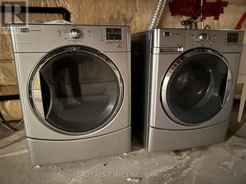 22 Carolina Rose Crescent, Markham, ON - Indoor Photo Showing Laundry Room