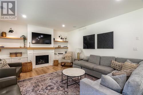 77 Tuscany Trail, Chatham, ON - Indoor Photo Showing Living Room With Fireplace