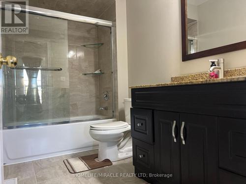 91 Earlsbridge Boulevard, Brampton, ON - Indoor Photo Showing Bathroom