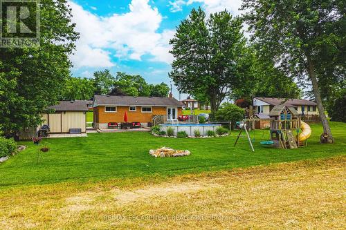 1451 6Th Con Road W, Hamilton, ON - Outdoor With Backyard