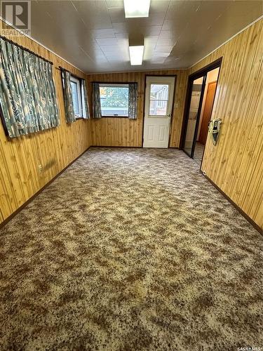 7469 Lake Avenue, Gull Lake, SK - Indoor Photo Showing Other Room