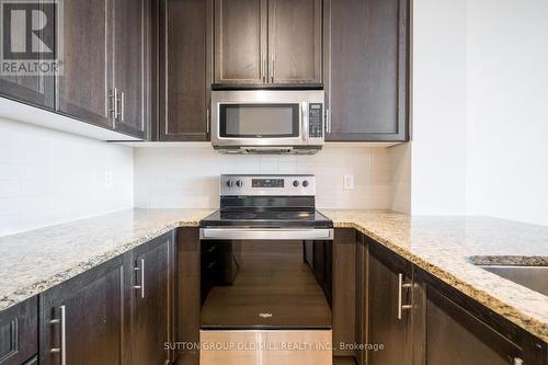 515 - 9245 Jane Street, Vaughan, ON - Indoor Photo Showing Kitchen With Upgraded Kitchen