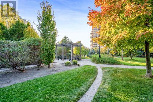 515 - 9245 Jane Street, Vaughan, ON - Outdoor