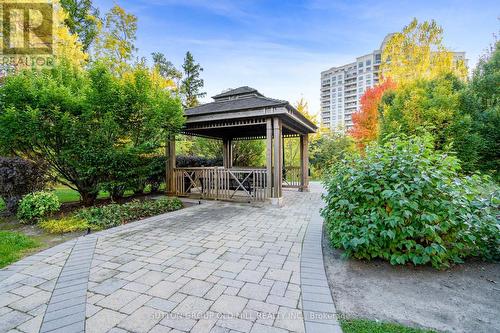 515 - 9245 Jane Street, Vaughan, ON - Outdoor