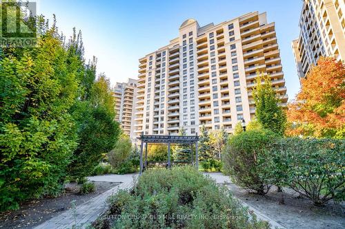 515 - 9245 Jane Street, Vaughan, ON - Outdoor With Facade