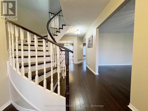 35 Tannery Creek Crescent, Aurora, ON - Indoor Photo Showing Other Room