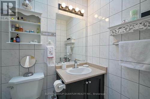 16 Wilson Crescent, Southgate, ON - Indoor Photo Showing Bathroom