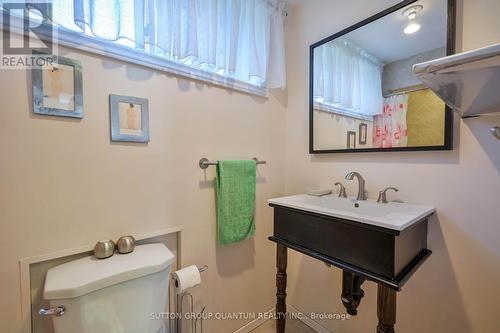 16 Wilson Crescent, Southgate, ON - Indoor Photo Showing Bathroom