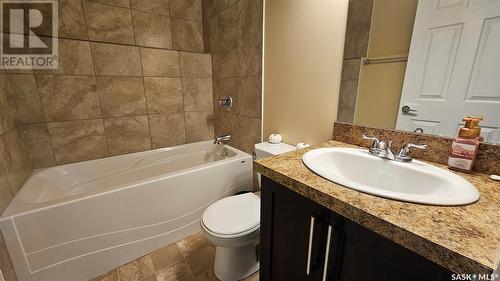 141 Valley Park Place, Swift Current, SK - Indoor Photo Showing Bathroom