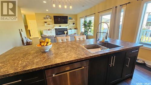 141 Valley Park Place, Swift Current, SK - Indoor Photo Showing Kitchen With Double Sink