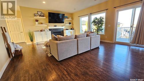 141 Valley Park Place, Swift Current, SK - Indoor Photo Showing Living Room With Fireplace