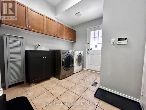 29 Dunwell Crescent, Ajax, ON - Indoor Photo Showing Laundry Room