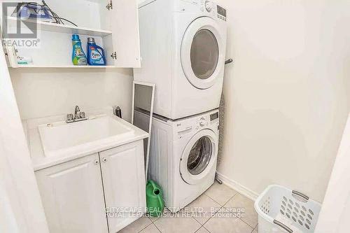 531 Stream Crescent, Oakville, ON - Indoor Photo Showing Laundry Room