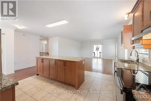 368 Zircon Street, Prescott And Russell, ON - Indoor Photo Showing Kitchen With Double Sink