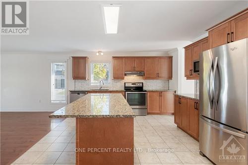 368 Zircon Street, Prescott And Russell, ON - Indoor Photo Showing Kitchen