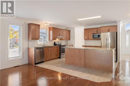 368 Zircon Street, Prescott And Russell, ON - Indoor Photo Showing Kitchen