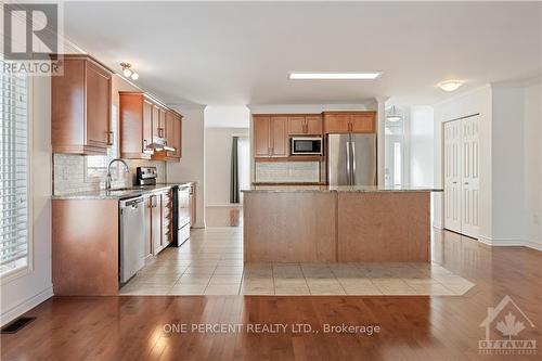 368 Zircon Street, Prescott And Russell, ON - Indoor Photo Showing Kitchen