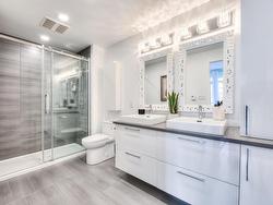 Ensuite bathroom - 