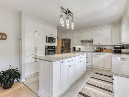 Cuisine - 2870 Av. De Peribonka, Laval (Duvernay), QC - Indoor Photo Showing Kitchen With Upgraded Kitchen