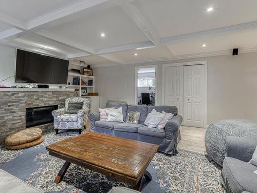 Salle familiale - 2870 Av. De Peribonka, Laval (Duvernay), QC - Indoor Photo Showing Living Room With Fireplace