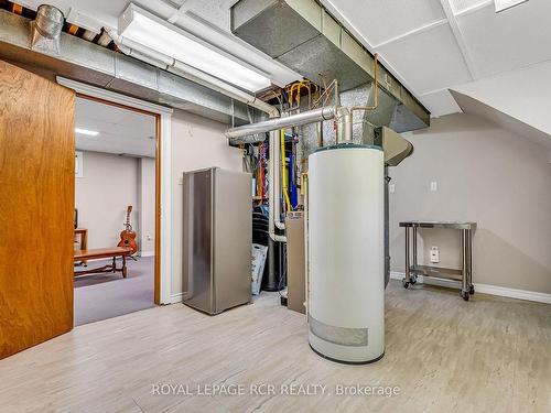 344 London Rd, Newmarket, ON - Indoor Photo Showing Basement