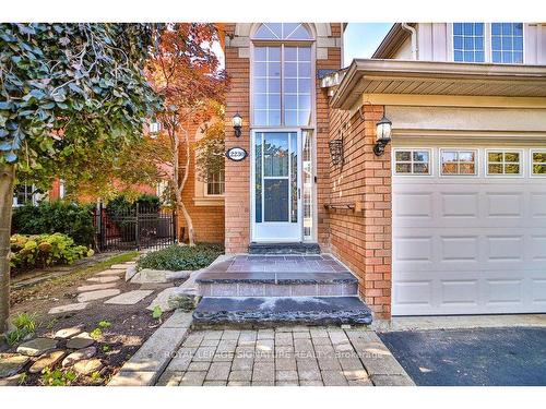 2230 Nightingale Way, Oakville, ON - Outdoor