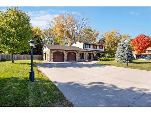 27 Metcalfe Drive, Sarnia, ON 