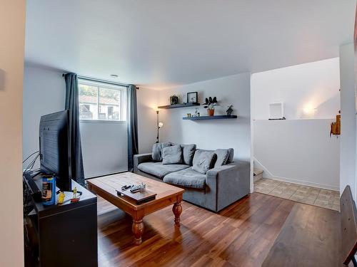 Salon - 66  - 66A Rue Des Tourterelles, Blainville, QC - Indoor Photo Showing Living Room