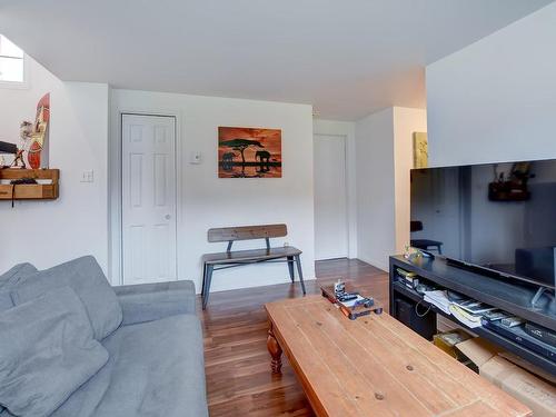 Salon - 66  - 66A Rue Des Tourterelles, Blainville, QC - Indoor Photo Showing Living Room