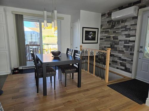 Salle Ã  manger - 4572 Rue De L'Onde, Lévis (Les Chutes-De-La-Chaudière-Est), QC - Indoor Photo Showing Dining Room