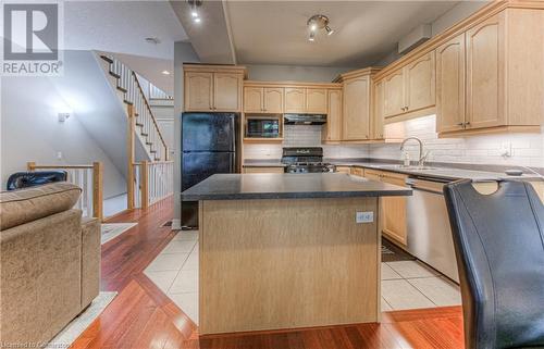 76 Woolwich Street Unit# 8, Kitchener, ON - Indoor Photo Showing Kitchen