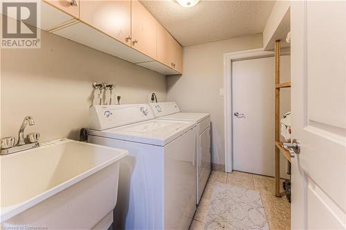 76 Woolwich Street Unit# 8, Kitchener, ON - Indoor Photo Showing Laundry Room