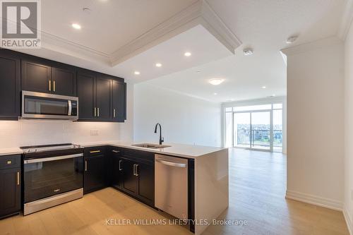 517 - 480 Callaway Road, London, ON - Indoor Photo Showing Kitchen With Double Sink With Upgraded Kitchen