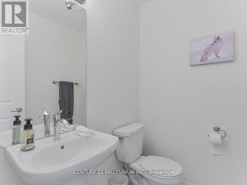 2240 Grainger Loop, Innisfil, ON - Indoor Photo Showing Bathroom