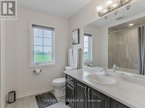 2240 Grainger Loop, Innisfil, ON - Indoor Photo Showing Bathroom