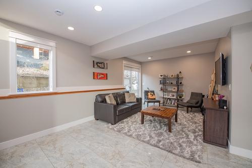 7505 Kennedy Lane, Vernon, BC - Indoor