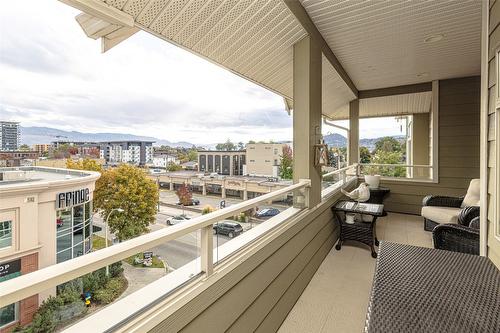 401-538 Mckay Avenue, Kelowna, BC - Outdoor With Deck Patio Veranda With View With Exterior