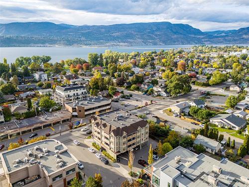 401-538 Mckay Avenue, Kelowna, BC - Outdoor With Body Of Water With View