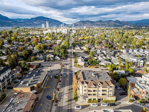 401-538 Mckay Avenue, Kelowna, BC - Outdoor With View