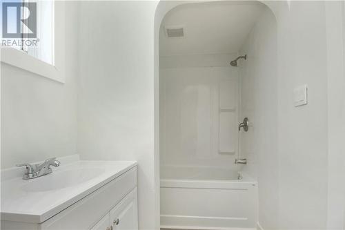 749 Ontario Street, Sudbury, ON - Indoor Photo Showing Bathroom